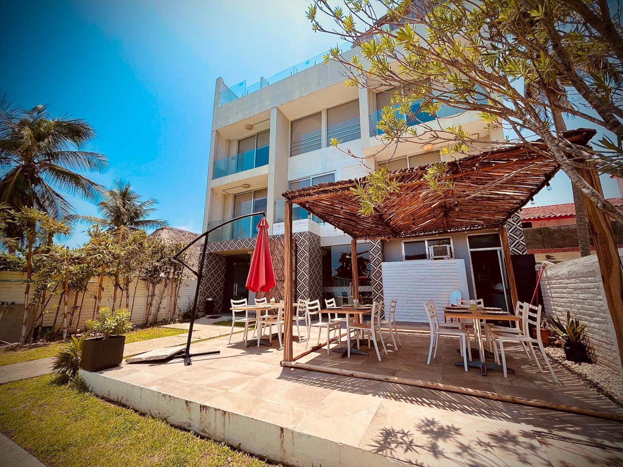 Hotel "Casa Mangata" Puerto Arista Eksteriør bilde